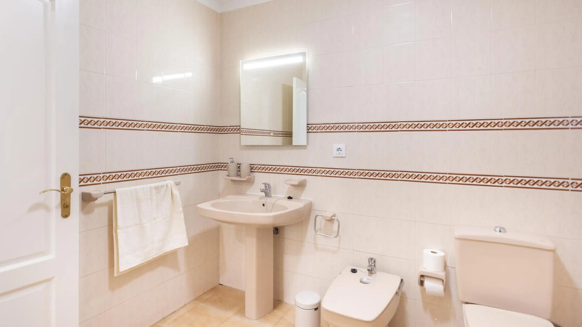 Home2Book Ocean Views & Terrace Steps To The Beach Los Cristianos  Appartamento